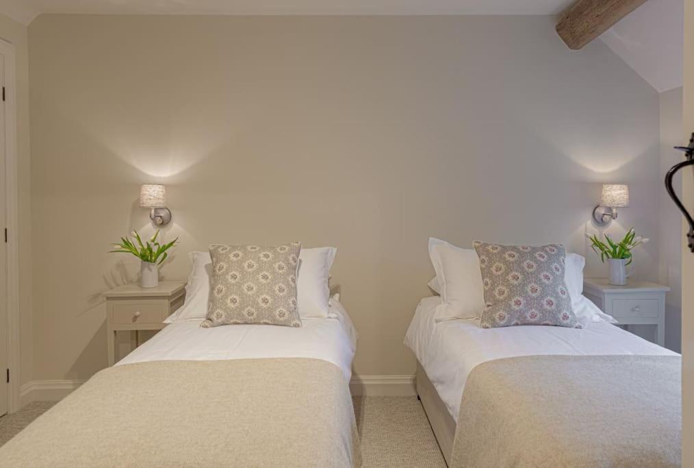 Weston Subedge East Barn Cottage - Refurbished Barn Conversion! المظهر الخارجي الصورة